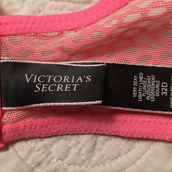 VICTORIA'S SECRET "Very Sexy" After Dark Lightly Lined Plunge Bra NWOT! 32D - Picture 13 of 16